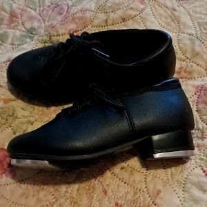 Dance Tap Shoes For Kids Size 8.0 Theatricals Brand Black Silver Taps Shiney